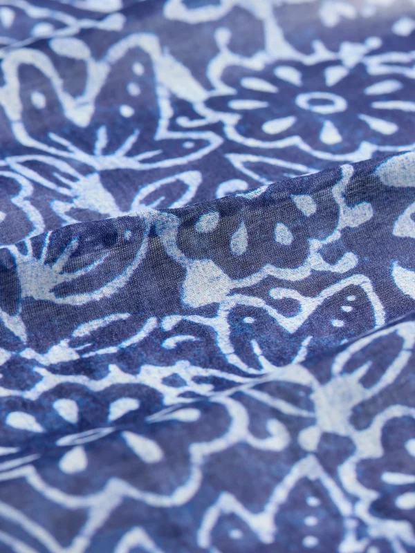 Scarves & Wraps | Faherty Brand Batik Diamond Bandana - Indigo