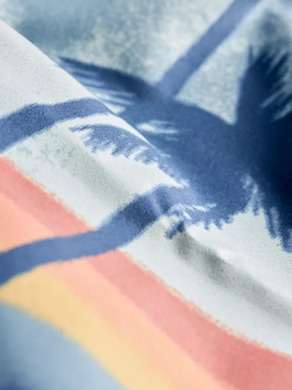 Home & More | Home & More | Faherty Brand Faherty X Slowtide Quick-Dry Picnic Blanket - Palm Rainbow Ombre