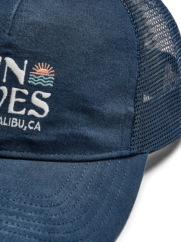 Hats | Hats | Faherty Brand Malibu Retro Sun & Waves Trucker - Navy