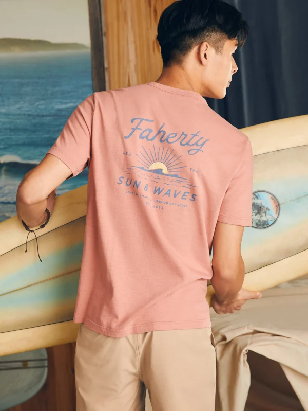 T-Shirts & Henleys | Faherty Brand Sunwashed Graphic Tee - Faded Flag